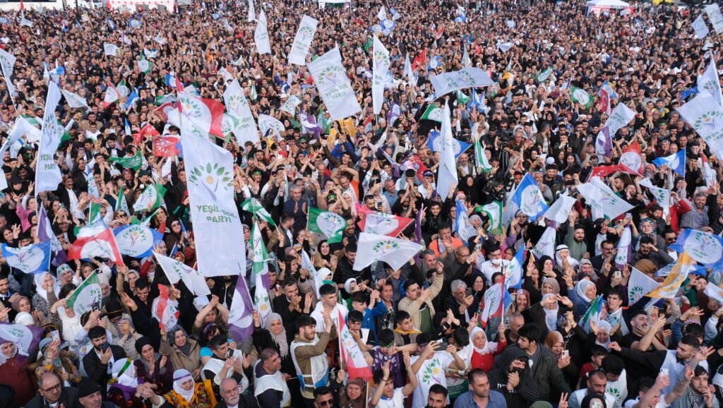 Istanbul: "Kies voor de boom van de YSP voor een doorbraak in Turkije"