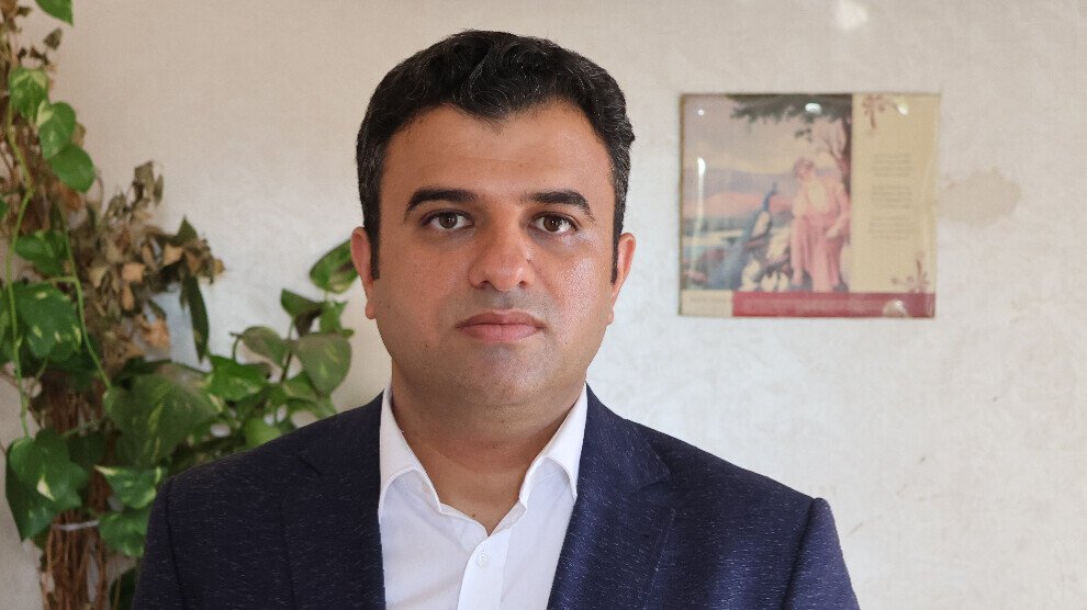 Abdullah Öcalan ontmoet DEM parlementslid en neef Ömer Öcalan in Imralı