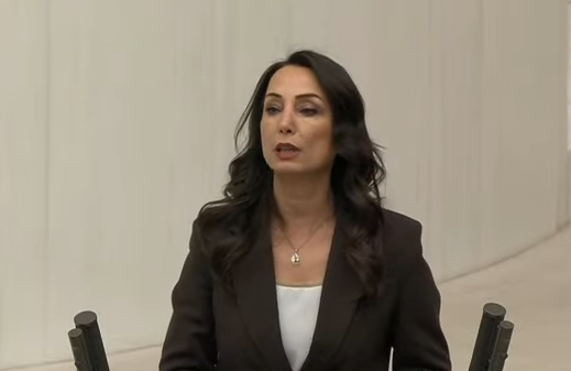 Hatimoğulları: Alleen decentralisatie kan Syrië een rechtvaardige vrede brengen