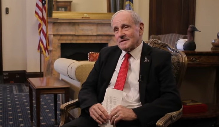 Amerikaanse senator eist verantwoording voor bloedbad in Aleppo