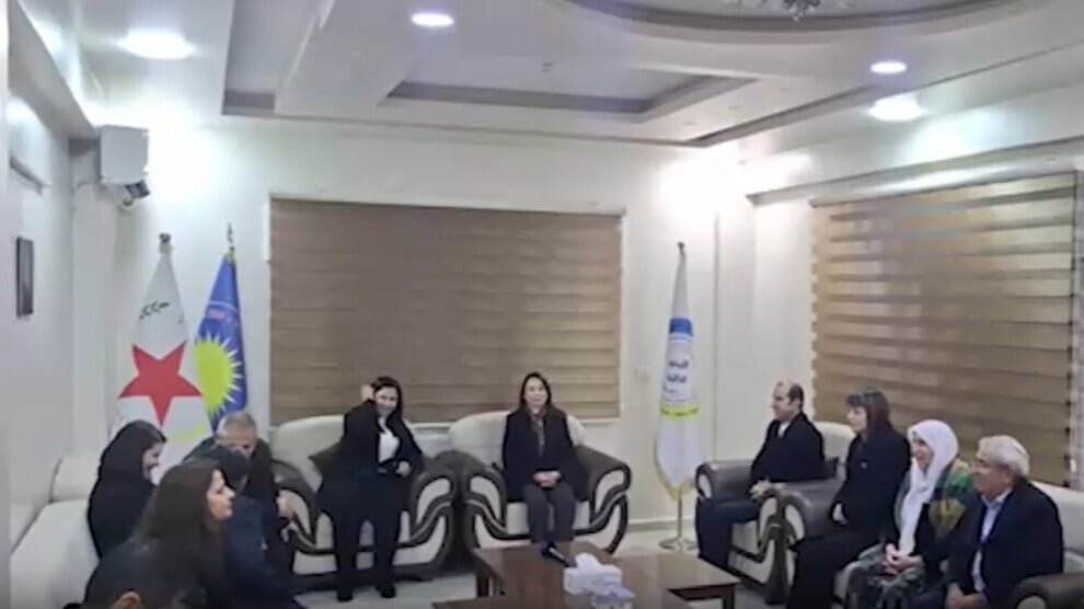 Afvaardiging van DEM-partij en DBP ontmoet PYD-functionarissen