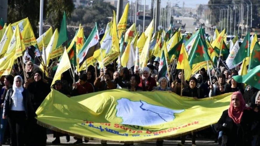 SDF: Damascus zet oorlogsvoorbereidingen tegen Rojava voort