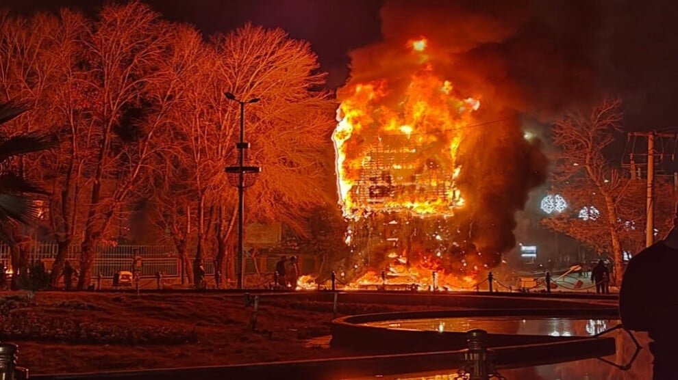 Het dodental van de protesten in Iran zou volgens lokale gezondheidsfunctionarissen oplopen tot meer dan 30.000