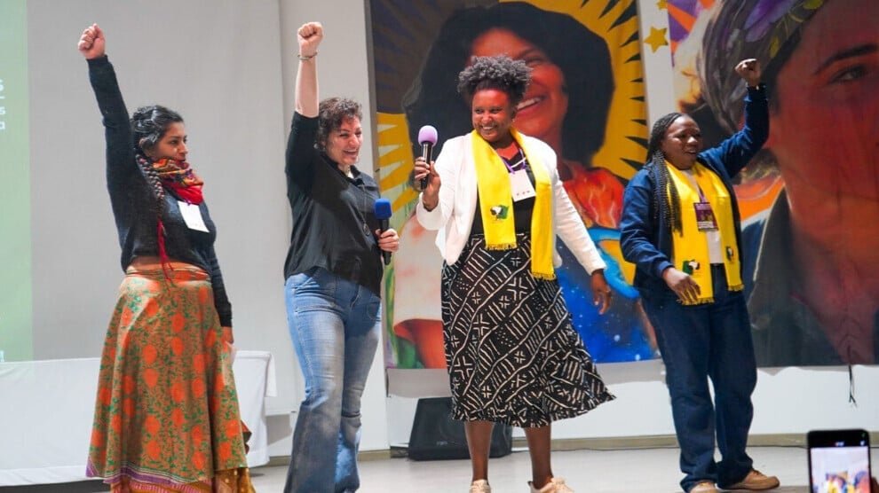 Vrouwenconferentie in Bogotá eindigt met oproep tot wereldwijde organisatie