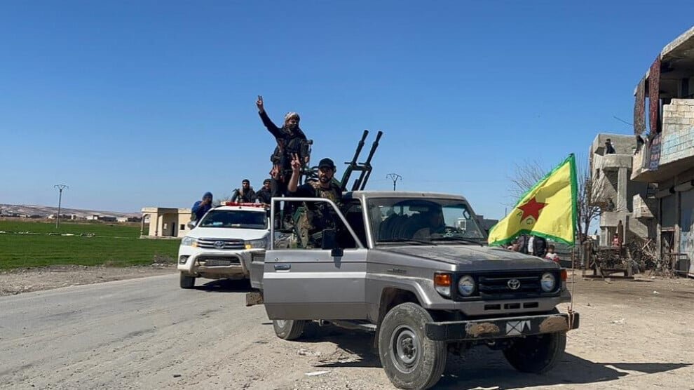 SDF begint met terugtrekking uit Şêxler overeenkomstig de overeenkomst van januari