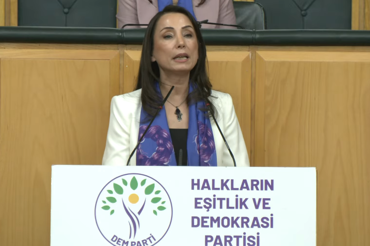 Hatimoğulları over Internationale Vrouwendag: “De oplossing ligt niet in oorlog, maar in democratie”