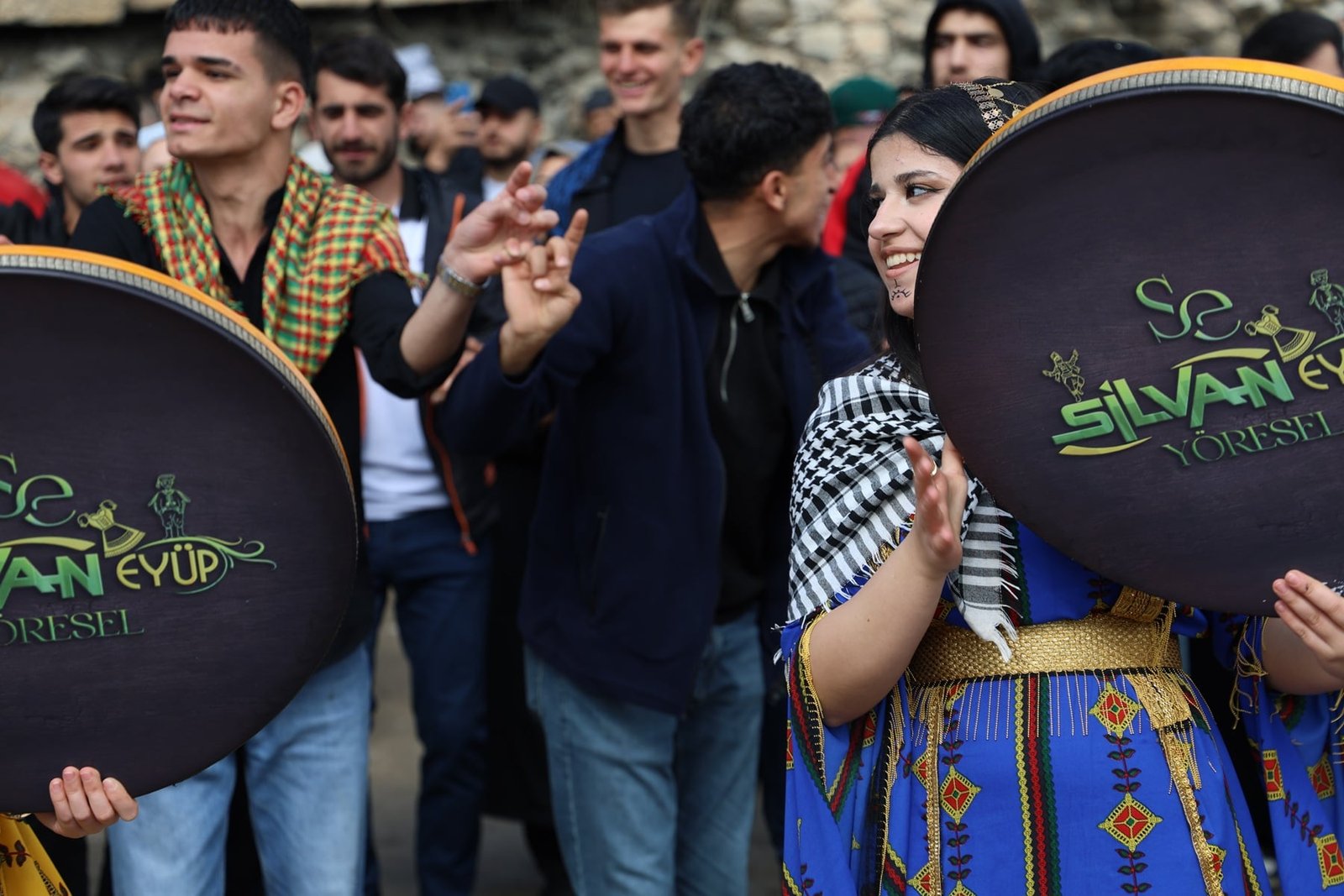 KCK: Laten we de pleinen vullen om Newroz te vieren en de vrijlating van leider Öcalan te eisen