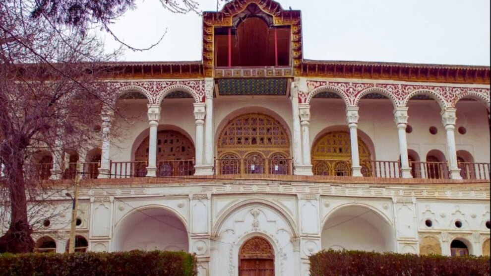 Khosroabad-complex een van de tientallen erfgoedsites die in Rojhilat zijn beschadigd