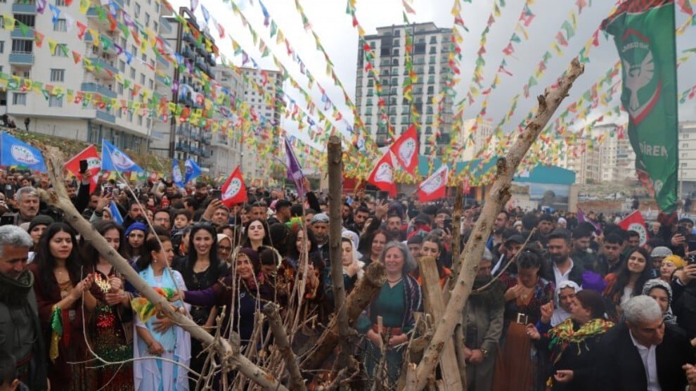 Parlementslid Güneş in Artuklu: Miljoenen mensen hebben op de Newroz-pleinen hun stem laten horen voor de vrijlating van Abdullah Öcalan