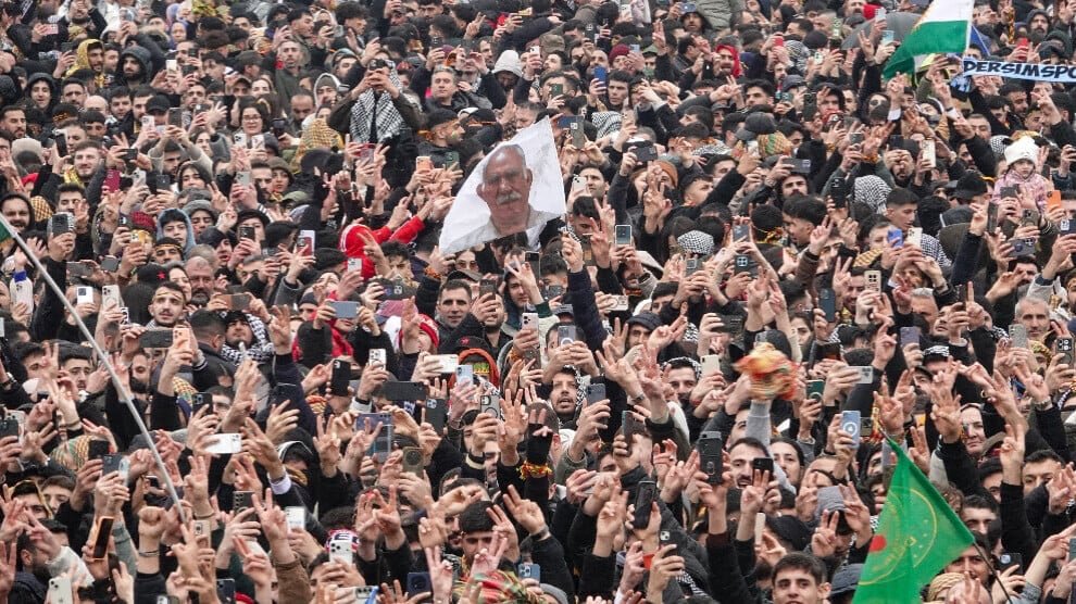 Tien mensen in Istanbul gearresteerd wegens „terroristische propaganda“ tijdens Newroz-vieringen