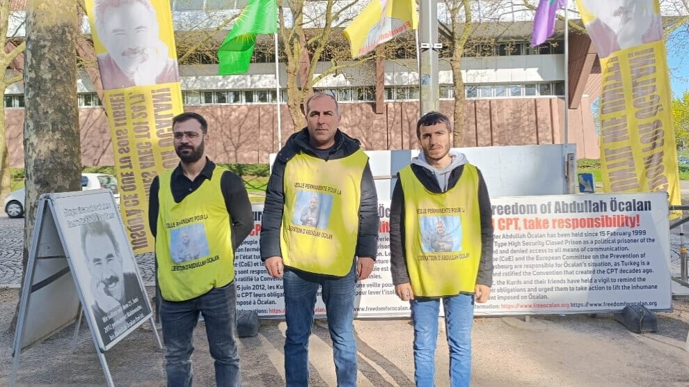 De ‘Vrijheid voor Öcalan’-wake in Straatsburg gaat zijn 721e week in