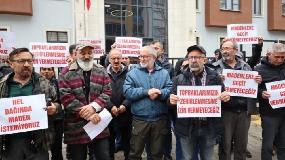 2.000 handtekeningen tegen mijnbouwproject op de Hel-berg