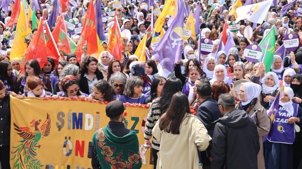 Demonstratie in Gemlik eist vrijheid en juridische garanties voor Öcalan