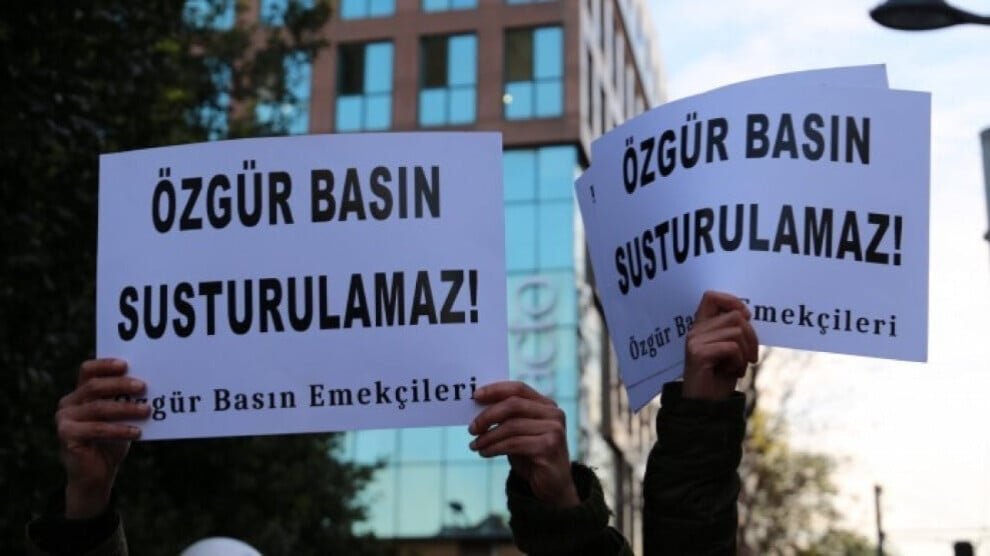 DEM-partij bekritiseert censuur tegen Koerdische media