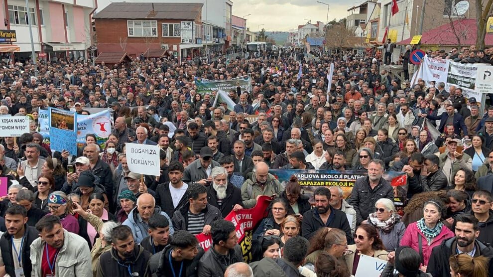 Duizenden protesteren in Gimgim tegen geothermieproject