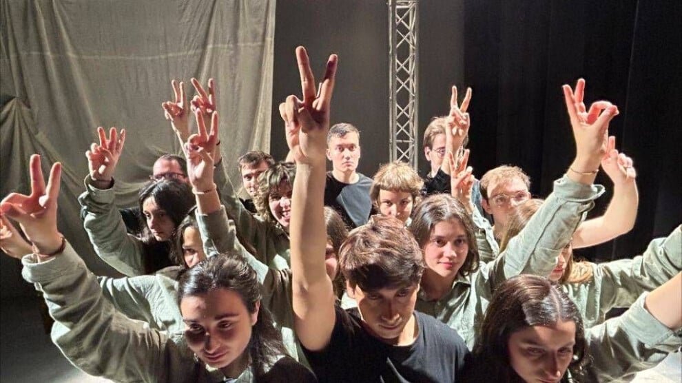 In Santiago de Compostela vond “Jin Jiyan Azadî” plaats, een theatrale brug tussen Galicië en Rojava