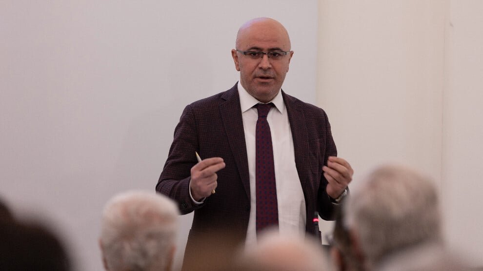 Hişyar Özsoy: De ontwikkelingen in het Midden-Oosten bepalen het beleid van Ankara