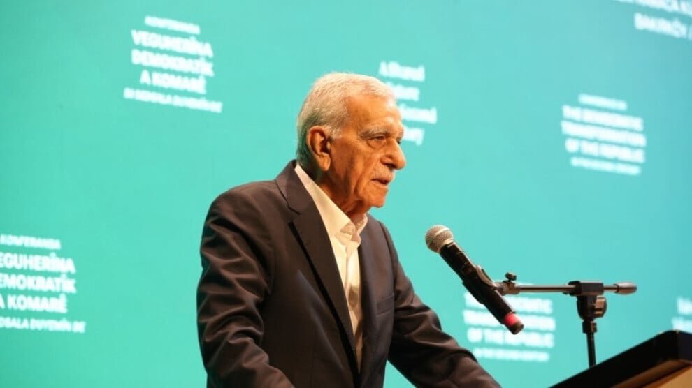 Ahmet Türk op conferentie in Istanbul: De Koerdische kwestie, dat ben ik