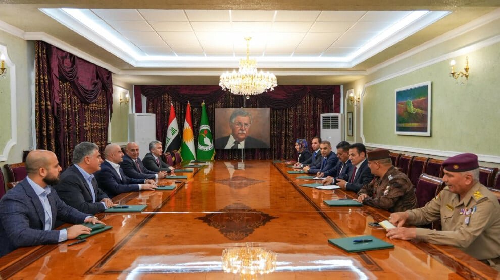 Bafel Talabani en de Iraakse nationale veiligheidsadviseur bespreken de veiligheidssamenwerking