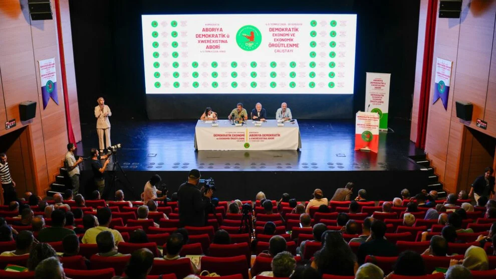 DBP-symposium bespreekt democratische economie als alternatief voor kapitalisme en armoede