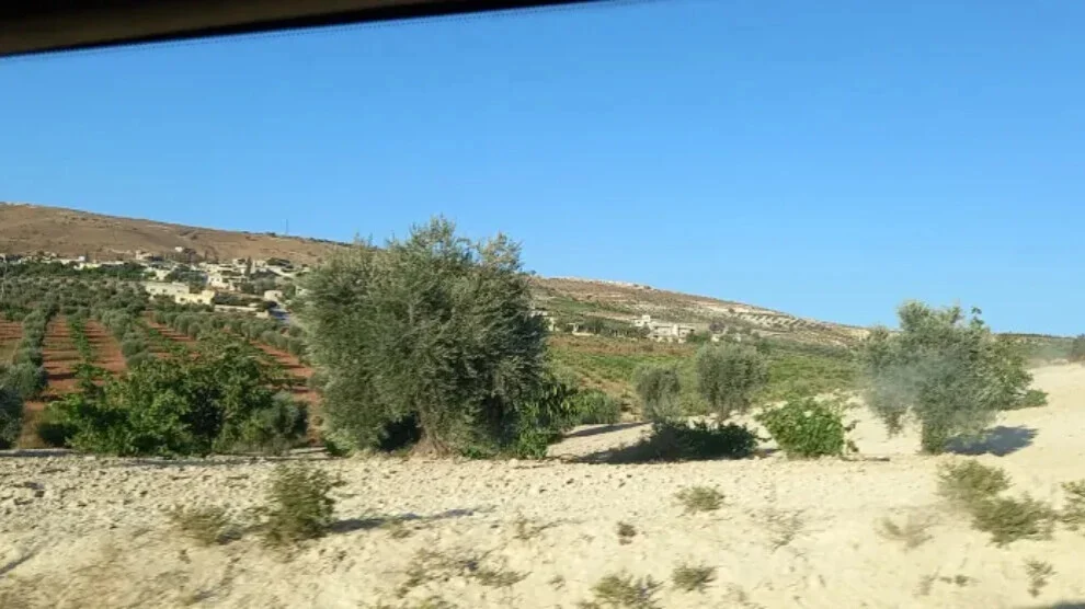 Grondeigenaren in Afrin worden gedwongen geld af te dragen
