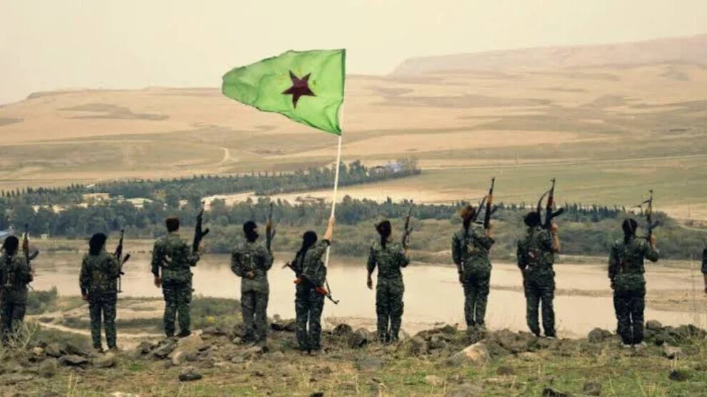 Vergadering in Damascus stelt integratie van de YPJ als een afzonderlijke en georganiseerde strijdmacht voor