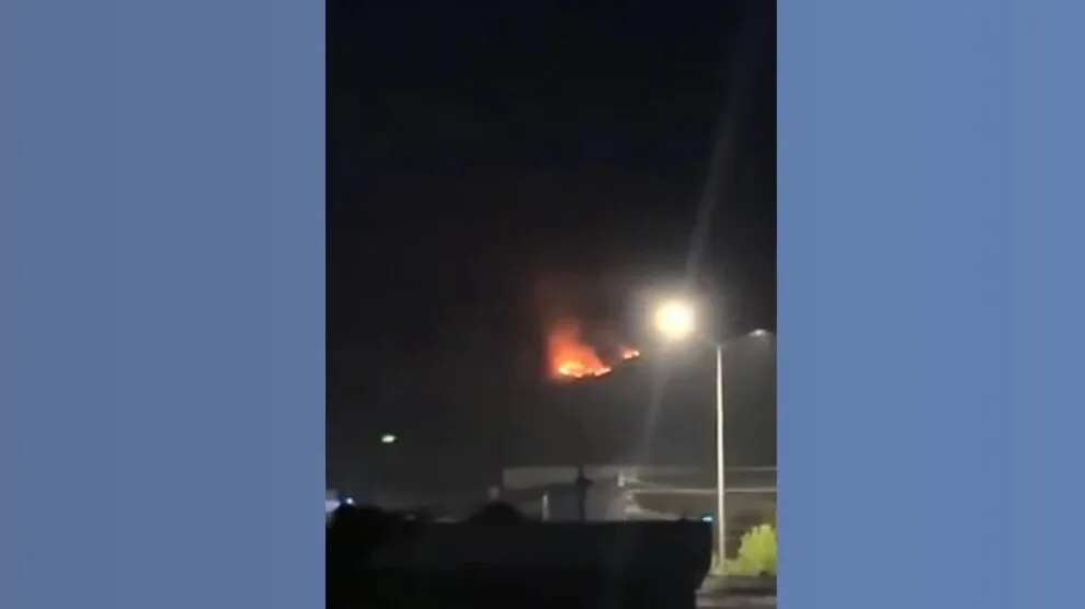 Neerhalen van drone veroorzaakt brand in de buurt van bewoonde gebieden op het platteland van Hewler