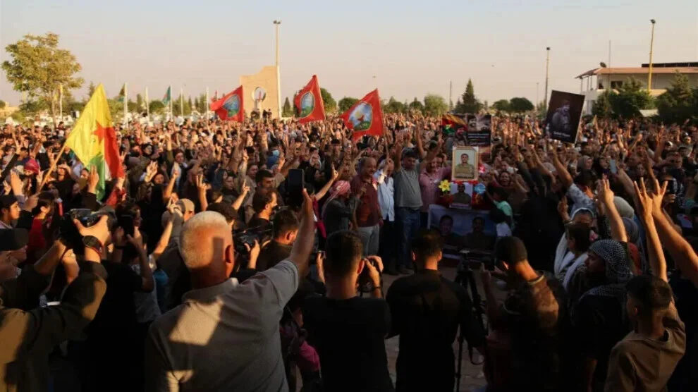 Duizenden nemen afscheid van Sîpan Hiznî in Hesekê