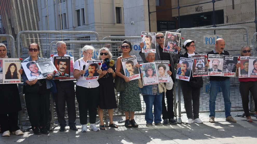 De ‘Zaterdagmoeders’ eisen opheldering over het lot van Cemil Kırbayır