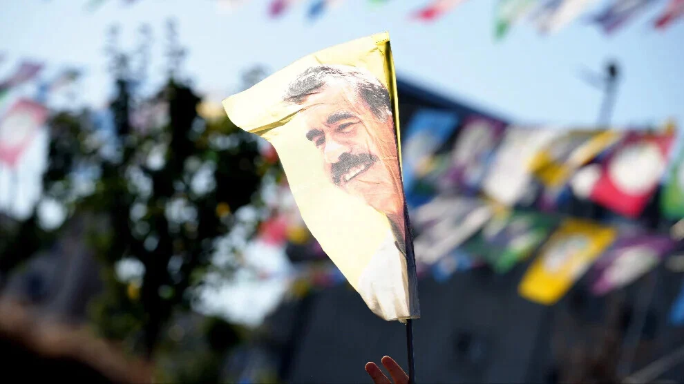 Advocatenkantoor Asrın reageert op campagne tegen Öcalan: „De status is belangrijk”