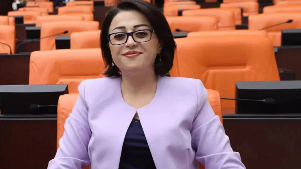 Parlementslid Öznur Bartın: Koerden spelen een sleutelrol in de democratische toekomst van Turkije
