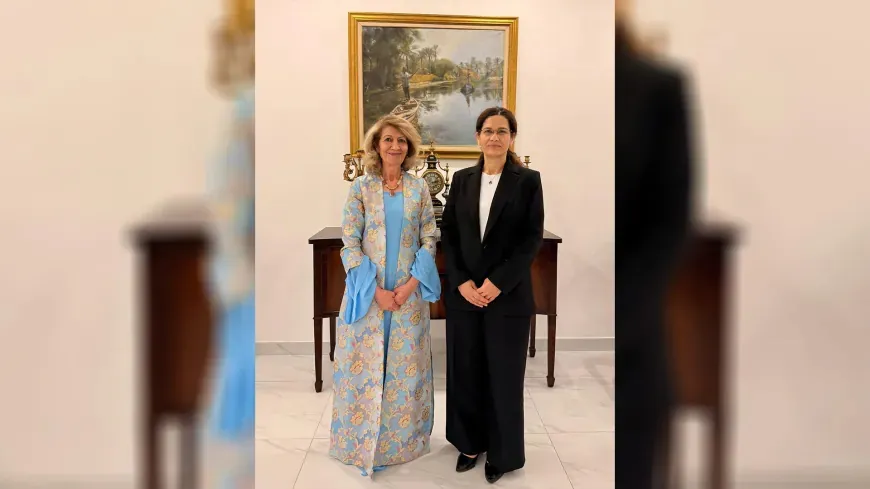 Ilham Ahmed en Shanaz Ibrahim Ahmed bespreken de laatste ontwikkelingen in het Syrische integratieproces